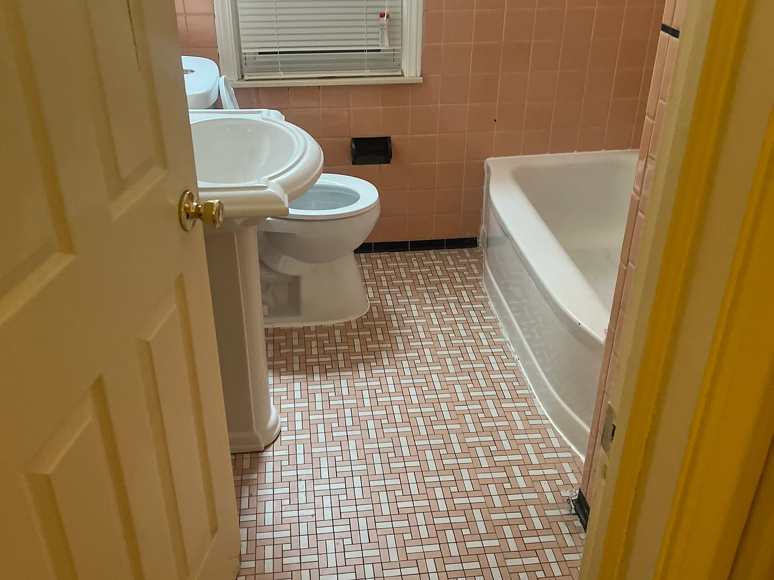 11531 Laing St — Photo 4