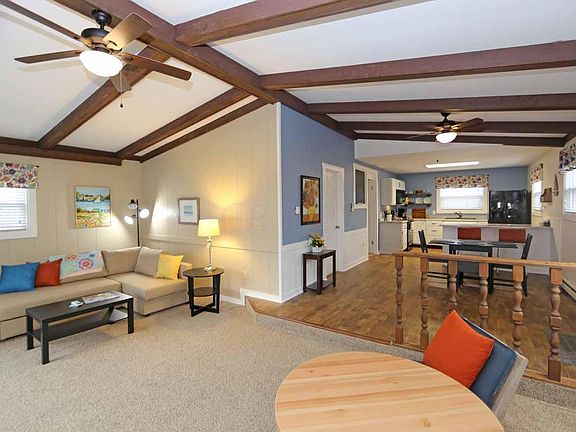 5th image of 675 Winesap Cir