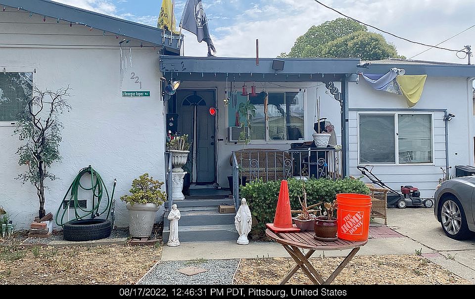 2nd image of 221 Patricia Ave