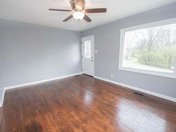 5th image of 5709 Mango Dr