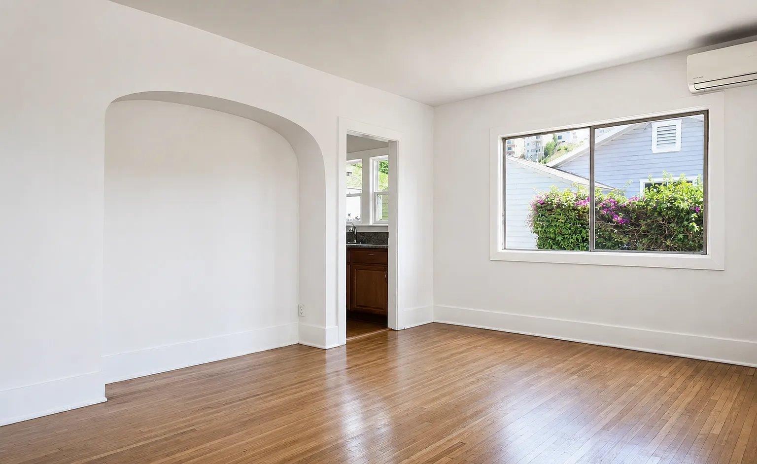 2 bed, 1000 sqft, $3,000 — Photo 3