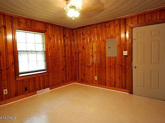 5th image of 641 Powell Drive