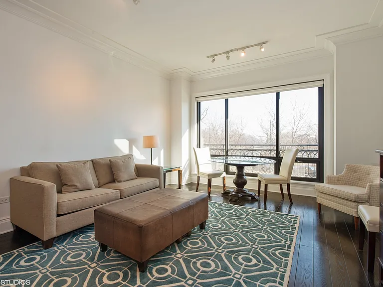2550 N Lakeview Ave #S204 — Photo 5
