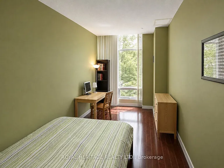 373 Front St W #102 — Photo 10