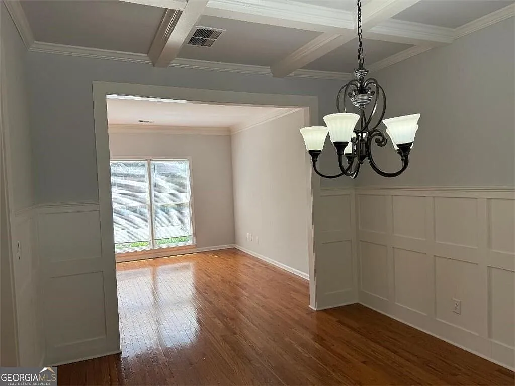 4 bed, 2.5 bath, 2677 sqft, $3,200 — Photo 3