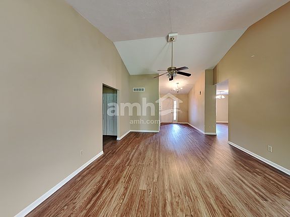 5th image of 545 Foxglove Ct