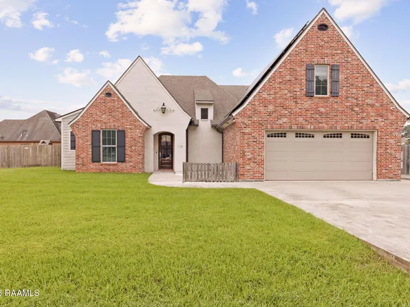 110 Wadesboro Rd, Carencro, LA 70520