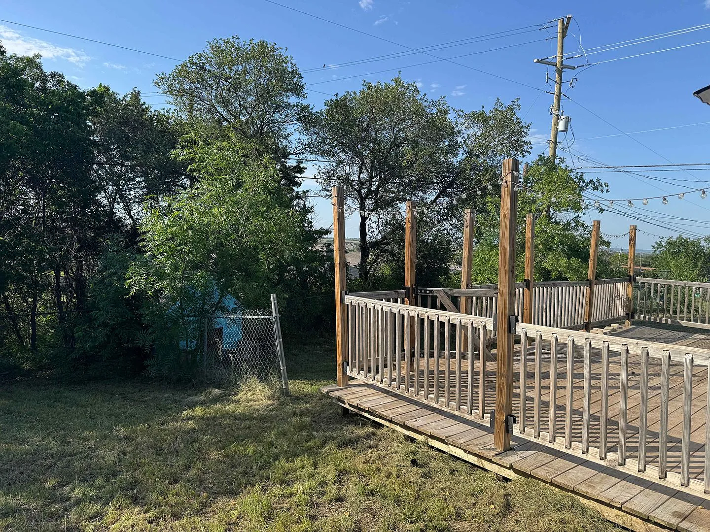 Spacious and recently remodeled 3 bedroom, 2 bathroom home located in a quiet neighborhood in Cop... — Photo 3