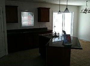 5th image of 3013 Sewell St