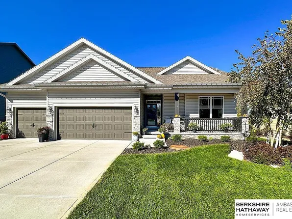 11262 S 117th Ave, Papillion, NE 68046