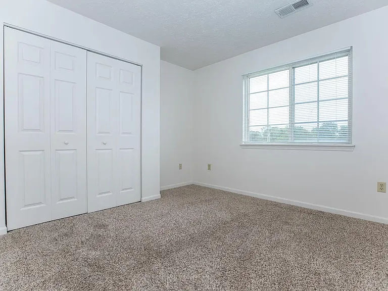 Camby Crossing Apartments — Photo 11