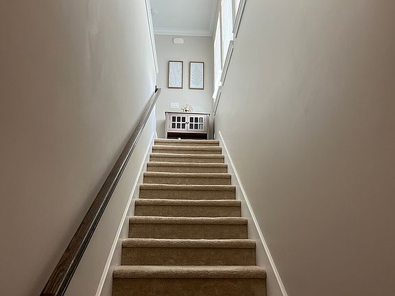 3rd image of 13689 Granger Ave