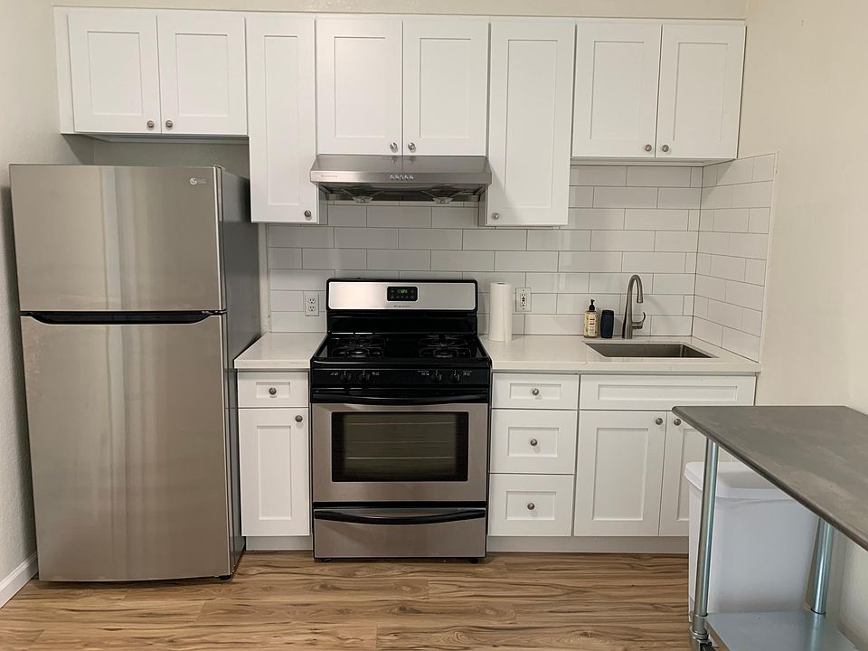 1st image of 5 Sonoma St #4