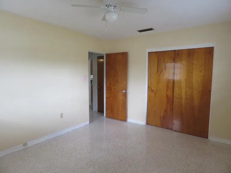 6056 Dartmouth Ave N — Photo 10