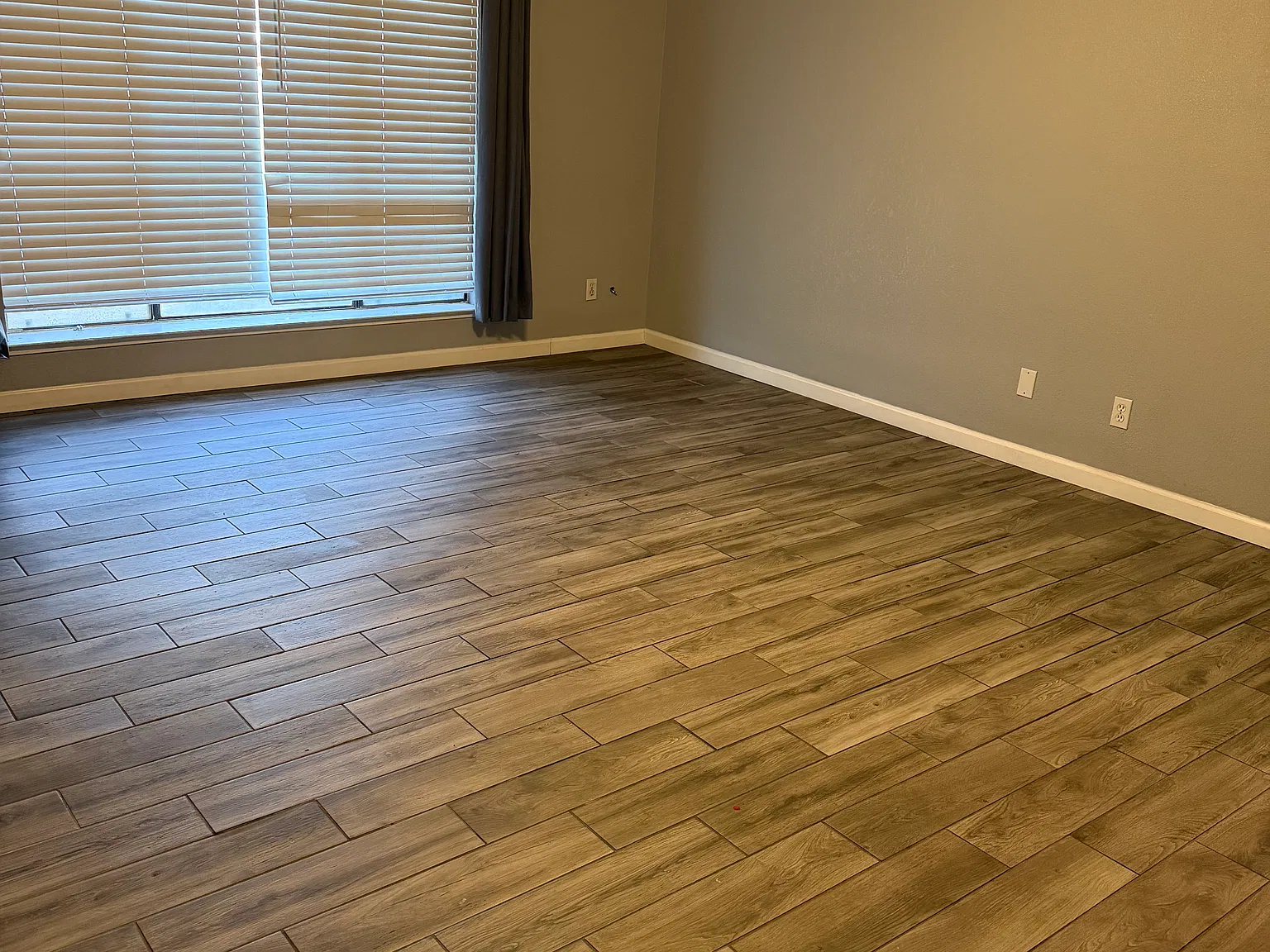 2 bed, 1150 sqft, $1,950 — Photo 4
