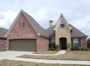 116 Hacienda Ln, Lafayette, LA 70508