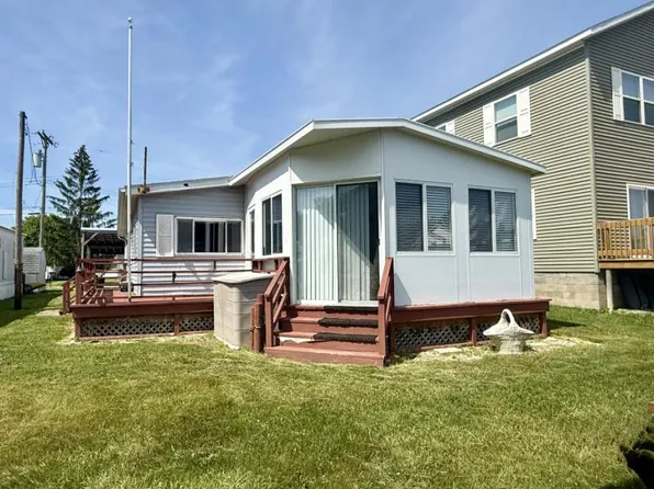 6931 Terry Lee Dr, Caseville, MI 48725