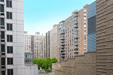 Rented by Nest Seekers International