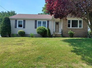 59 Hyde St, Cranston, RI 02920