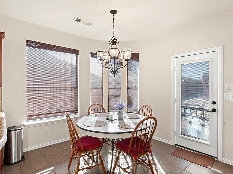 201 Barkley Dr — Photo 10