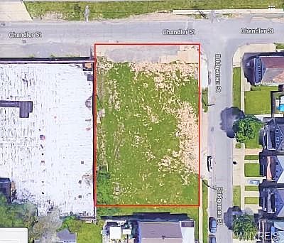 1st image of 215 Chandler St