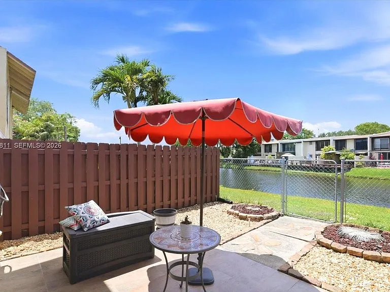 8008 SW 103rd Ave #8008 — Photo 40