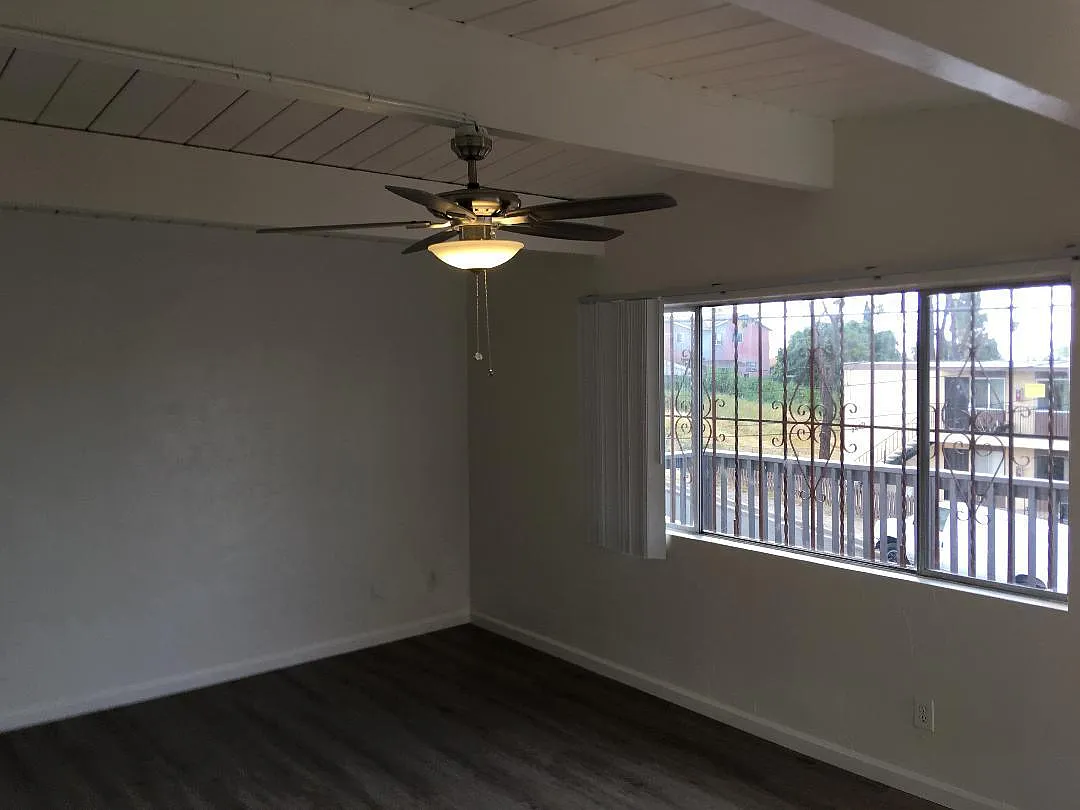 Swan Canyon Villas — Photo 3