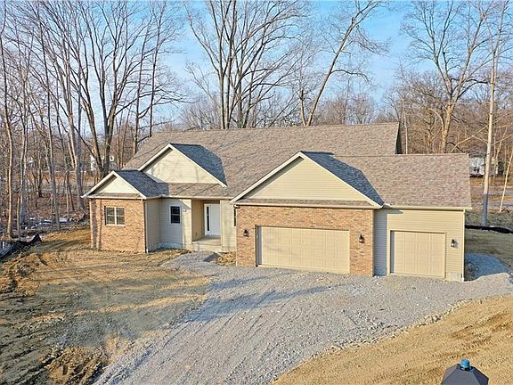 2nd image of 110 Spyglass Ct