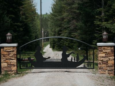 5589 Pershing Pl, Grayling, MI, 49738