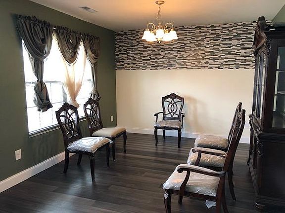 2nd image of 319 Stoney Run Dr