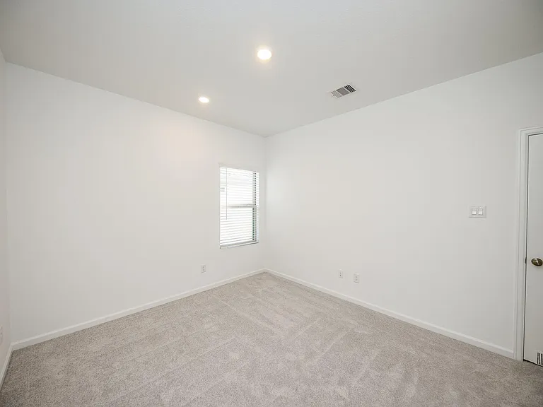 27035 Flower Isle Ln — Photo 29