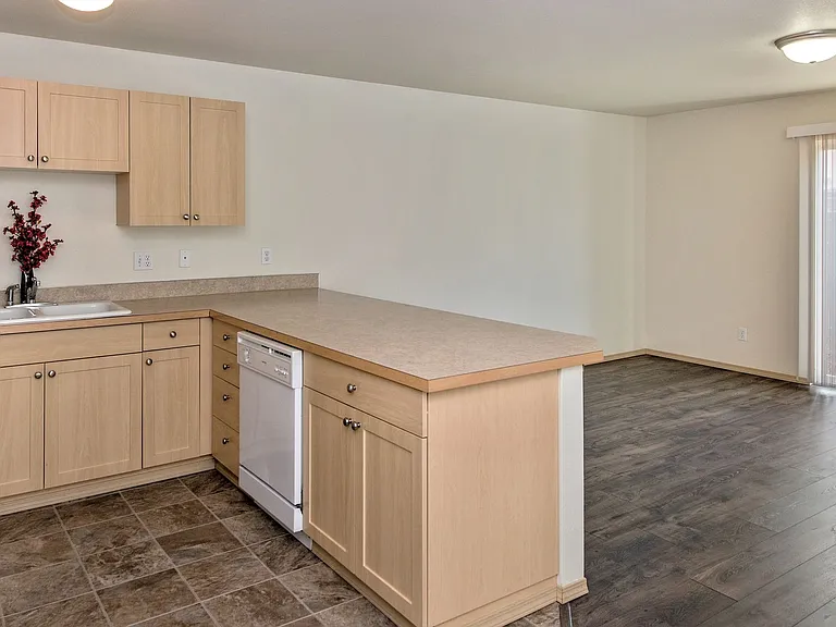 6623 S Proctor St #6623A — Photo 2