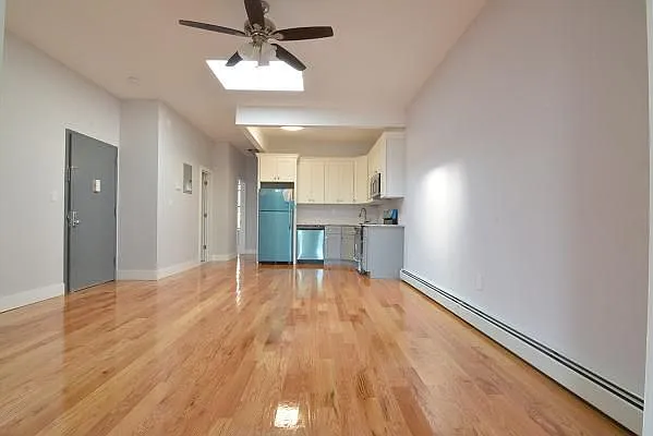 Rented by David Hirsch, LREB | media 16