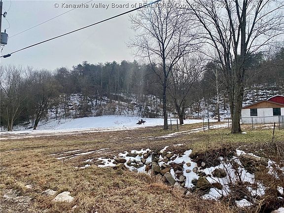 5th image of 309 Hemlock Rd