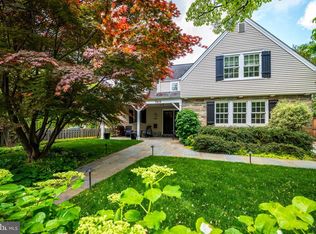 7819 Glenbrook Rd, Bethesda, MD 20814