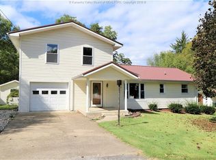114 Oakwood Rd, Cross Lanes, WV 25313