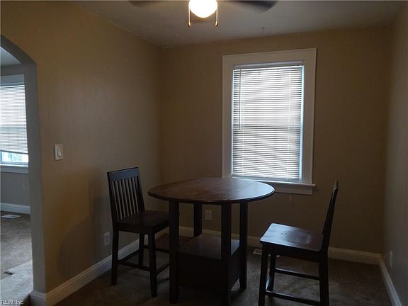 3rd image of 4534 Hampshire Ave #A