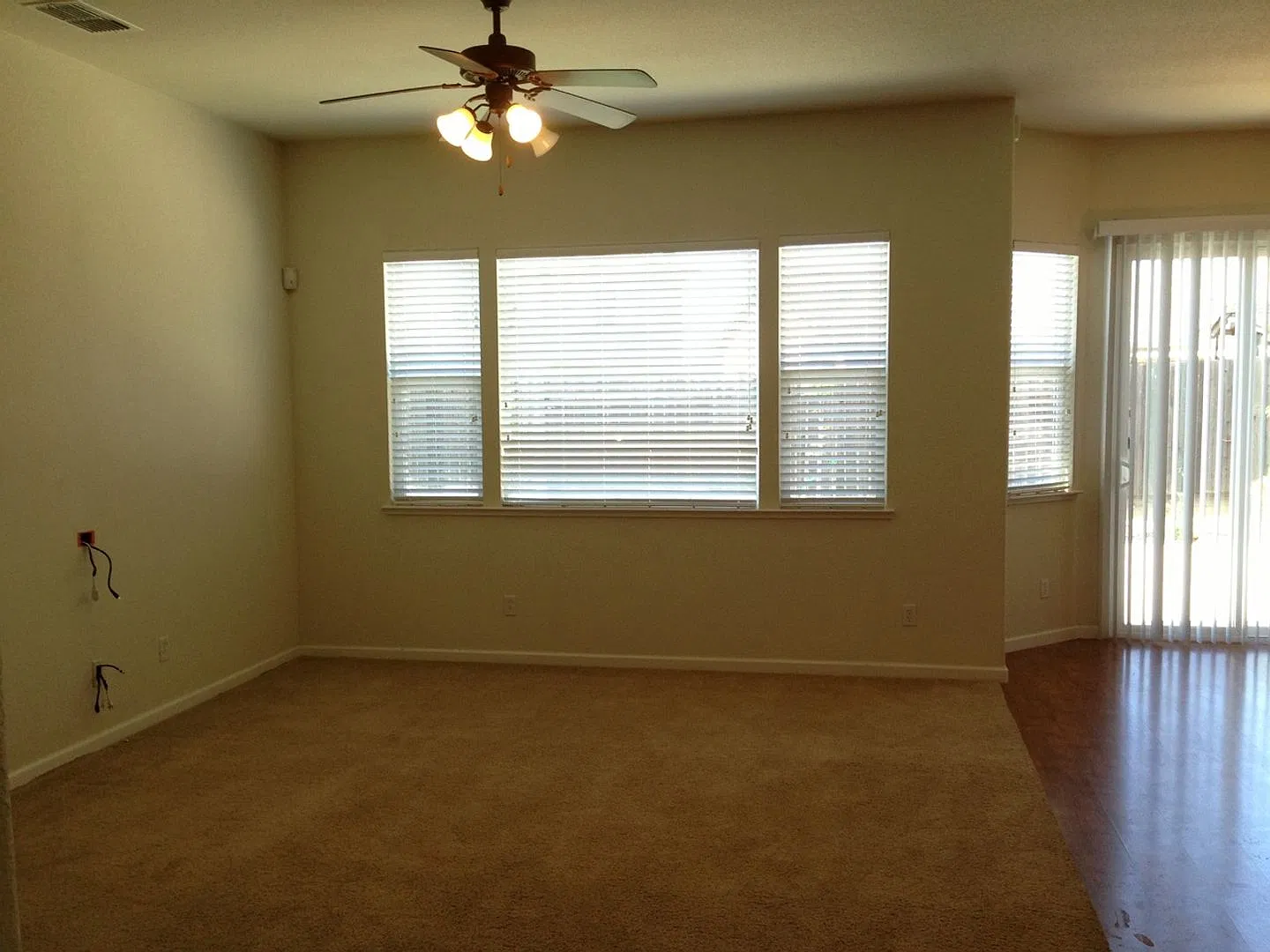 Spacious Single-Story 4 Bed, 2 Bath 2250sqft. Home in Zinfandel Village for Rent. — Photo 4