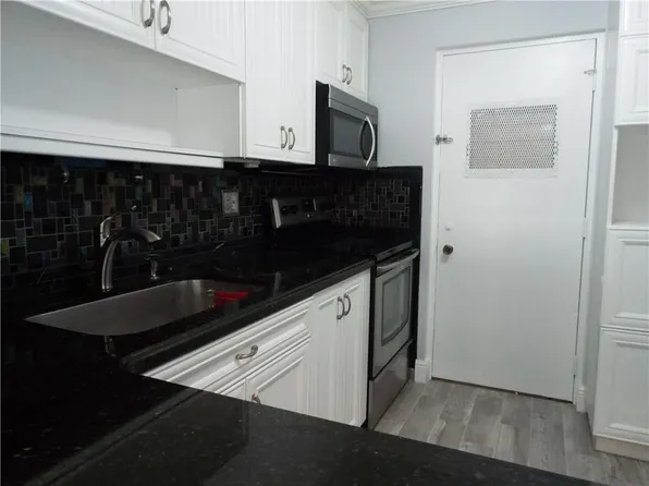 2311 S Cypress Bend Drive #219A, Pompano Beach, FL 33069