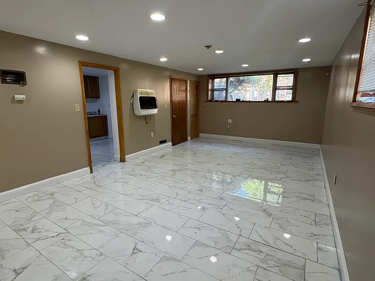 1910 Carolina St #2 — Photo 3