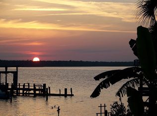 102 Riverside Dr, Satsuma, FL 32189