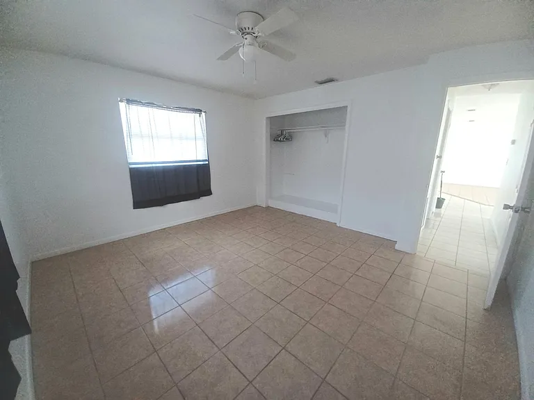 33 S Lincoln Ave — Photo 16