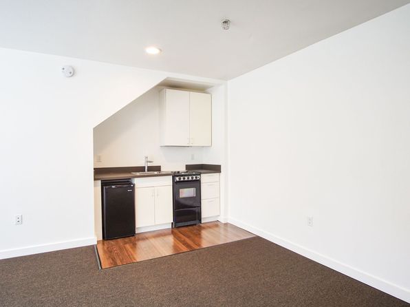 3327 NE Sandy Blvd #101