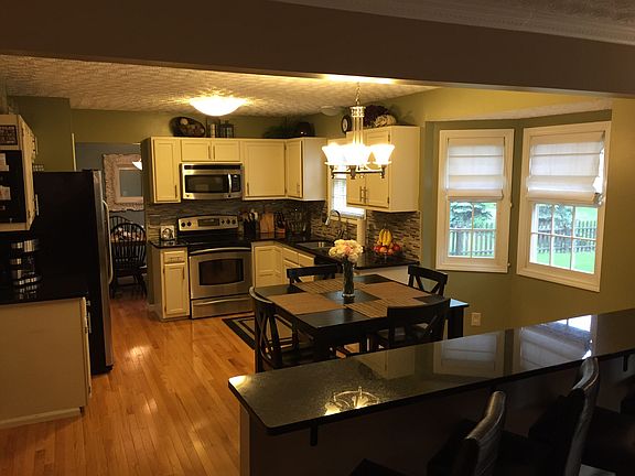 3rd image of 5819 Ballymead Blvd