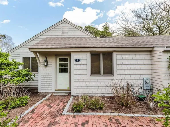 3 Brassie Way, Mashpee, MA 02649