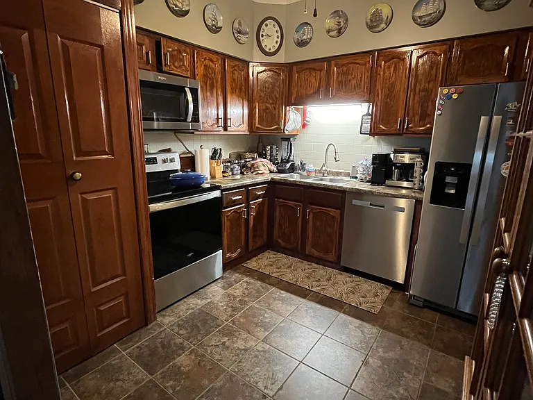 9731 N Fox Glen Dr #1M — Photo 4