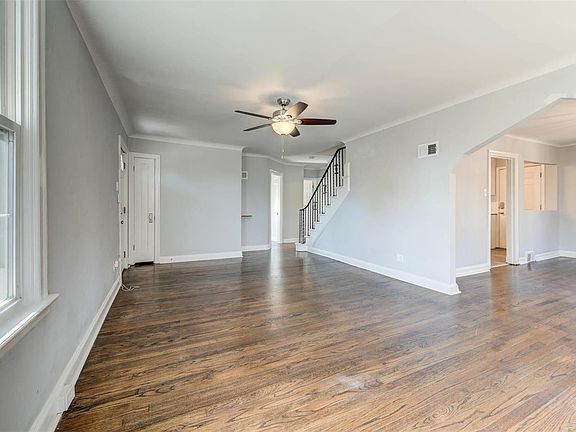 4th image of 7043 Corbitt Ave