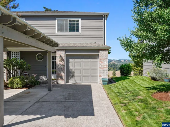 2281 Crestview Dr S, Salem, OR 97302