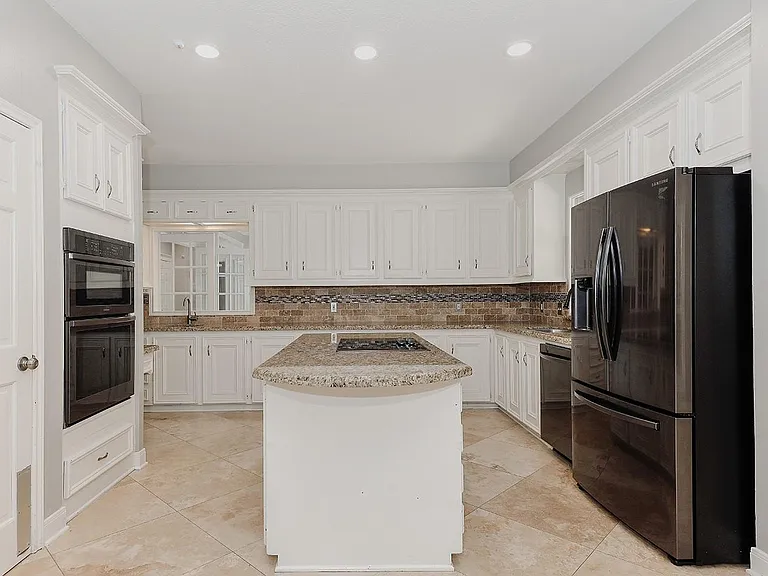 2 Silverstrand Pl — Photo 14