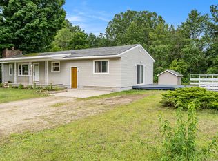 87 Munn St, Hesperia, MI 49421